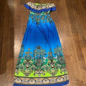 Off the shoulder strapless summer dress